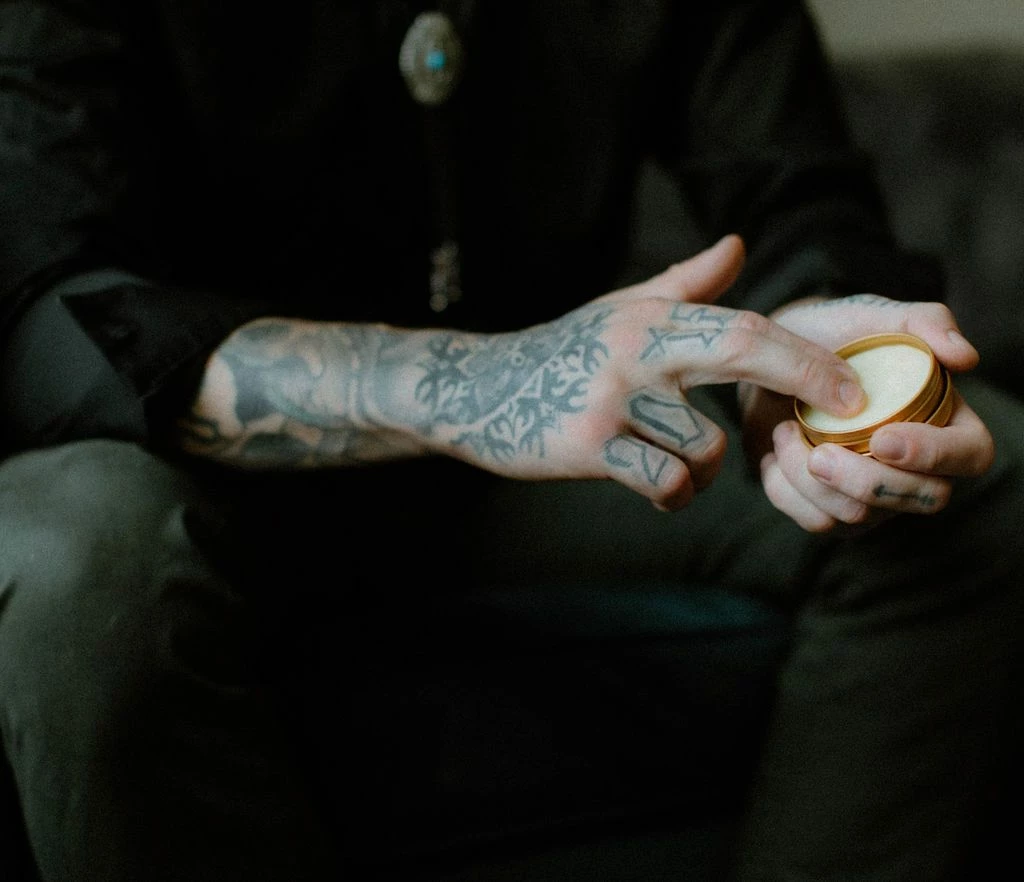 BT TOBACCO TEAK SOLID COLOGNE BLACK 5 BT TOBACCO TEAK SOLID COLOGNE BLACK