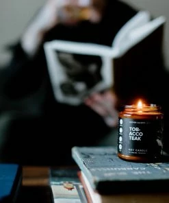 BT BLACK TOBACCO TEAK SOY CANDLE