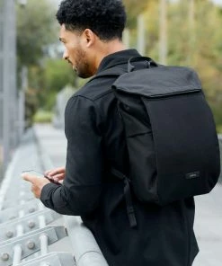 BR MELBOURNE BACKPACK LIFESTYLE