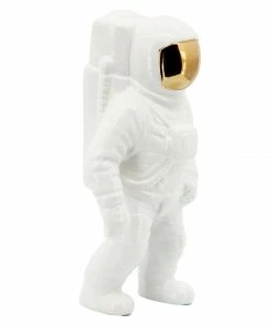 SB WHITE ASTRONAUT STATUE FAUNA