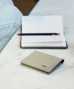 BR RECYCLED NYLON SLIM SLEEVE WALLET BLACK