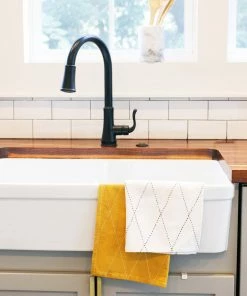 AN FAIR TRADE BONE WHITE TEA TOWELS (INDIA)