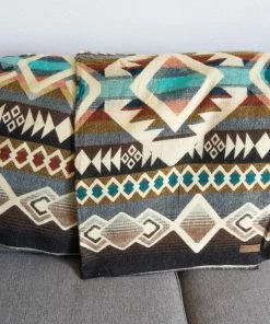 AT BOHO ALPACA INCA (ECUADOR)