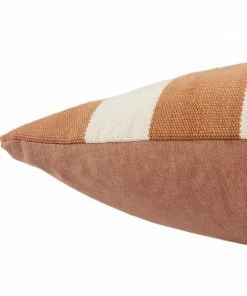 JPD EMANI VANDA COZY UP