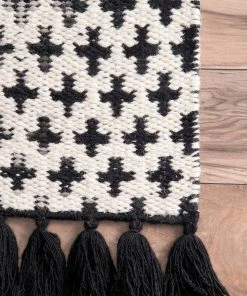 NLD BLACK RENN TASSEL