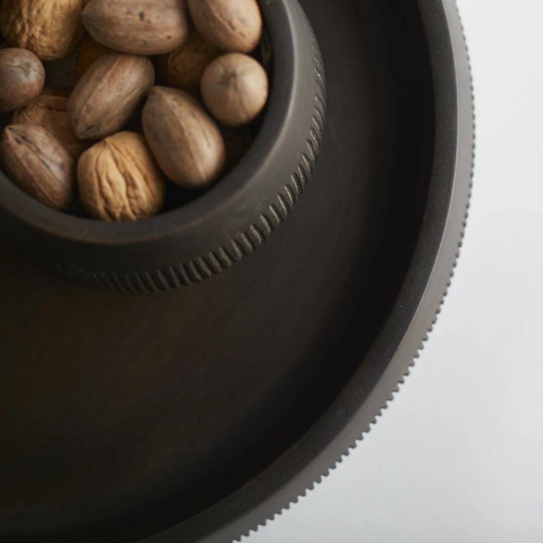 CL BLACK CHISELED BOWL 6 CL BLACK CHISELED BOWL