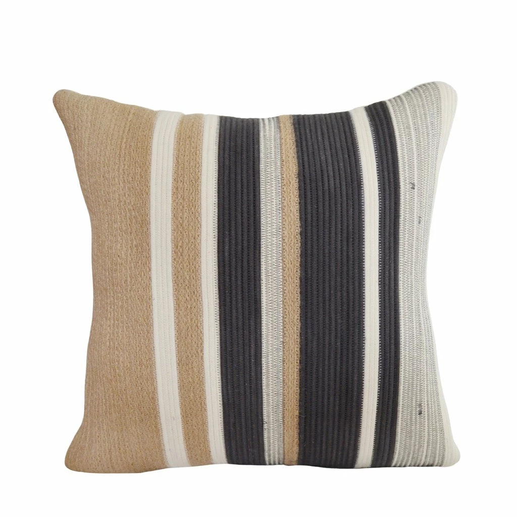 MM JUTE & BLACK COTTON THROW PILLOW 3 MM JUTE & BLACK COTTON THROW PILLOW
