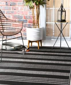 NLD BLACK ROBAN STRIPE RUG