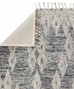 JPD RUGS VERA BY NIKKI CHU MULBERRY 14 JPD RUGS VERA BY NIKKI CHU MULBERRY