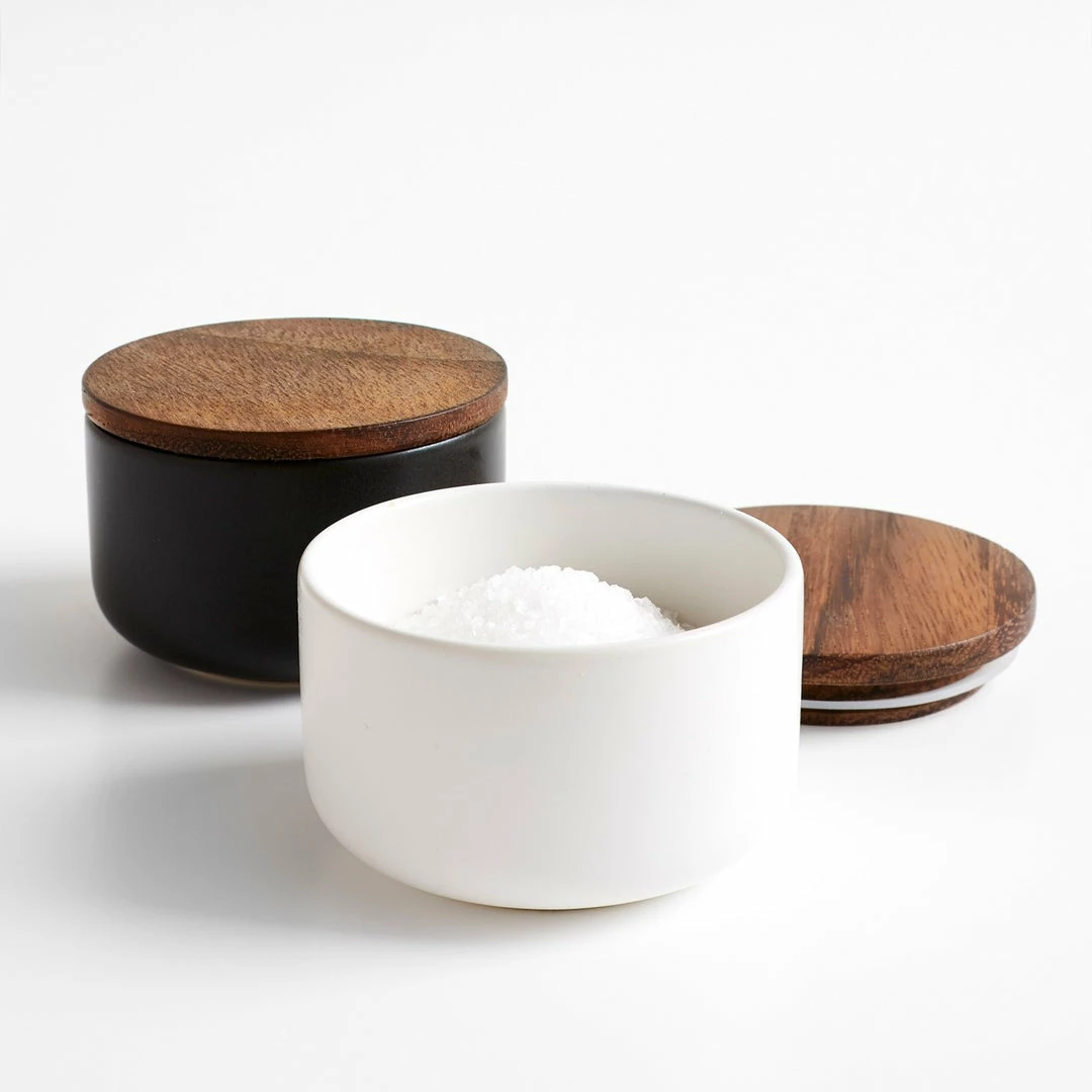 BH ACACIA LID WHITE STONEWARE HYGGE 4 BH ACACIA LID WHITE STONEWARE HYGGE