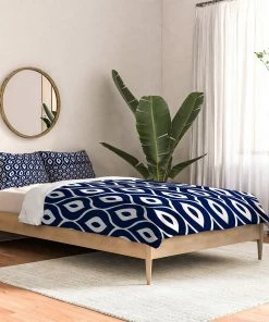 DYD LEELA NAVY DUVET / COMFORTER 32 DYD LEELA NAVY DUVET / COMFORTER