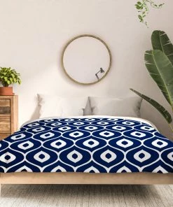 DYD LEELA NAVY DUVET / COMFORTER 36 DYD LEELA NAVY DUVET / COMFORTER