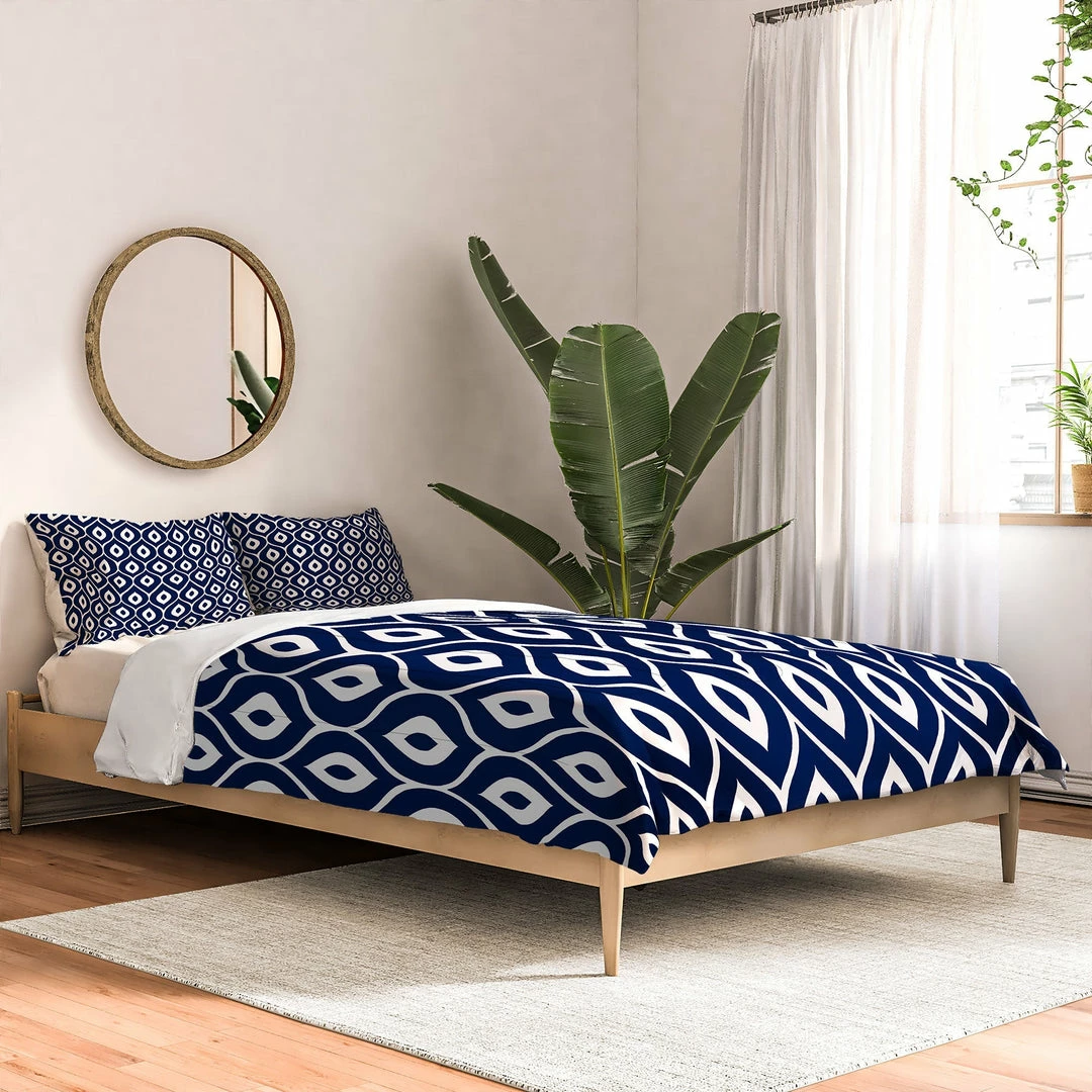 DYD LEELA NAVY DUVET / COMFORTER 9 DYD LEELA NAVY DUVET / COMFORTER