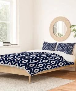 DYD LEELA NAVY DUVET / COMFORTER 37 DYD LEELA NAVY DUVET / COMFORTER