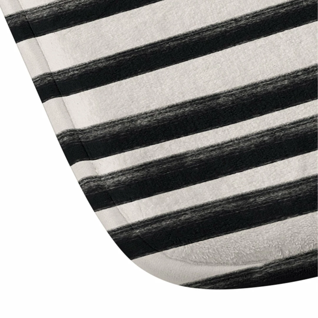 DYD BLACK HORIZONTAL LINES MEMORY FOAM BATH MAT 5 DYD BLACK HORIZONTAL LINES MEMORY FOAM BATH MAT