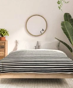 DYD BLACK HORIZONTAL LINES DUVET / COMFORTER 36 DYD BLACK HORIZONTAL LINES DUVET / COMFORTER