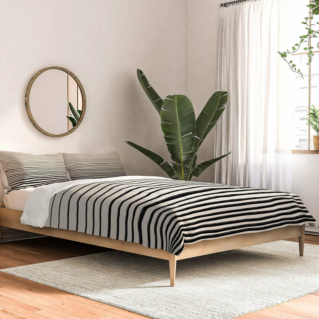 DYD BLACK HORIZONTAL LINES DUVET / COMFORTER 16 DYD BLACK HORIZONTAL LINES DUVET / COMFORTER