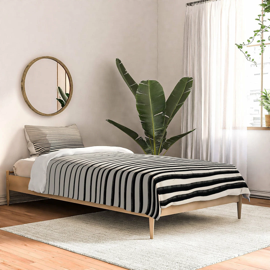 DYD BLACK HORIZONTAL LINES DUVET / COMFORTER 12 DYD BLACK HORIZONTAL LINES DUVET / COMFORTER