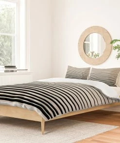 DYD BLACK HORIZONTAL LINES DUVET / COMFORTER