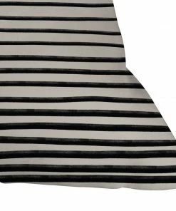 DYD BLACK HORIZONTAL LINES