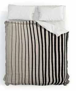DYD BLACK VERTICAL LINES DUVET / COMFORTER