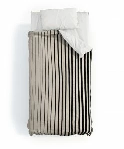 DYD BLACK VERTICAL LINES DUVET / COMFORTER