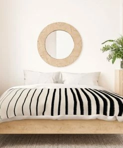 DYD BLACK VERTICAL LINES DUVET / COMFORTER