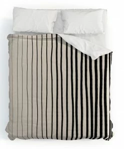 DYD BLACK VERTICAL LINES DUVET / COMFORTER