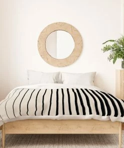 DYD BLACK VERTICAL LINES DUVET / COMFORTER