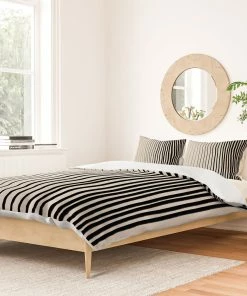 DYD BLACK VERTICAL LINES DUVET / COMFORTER