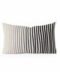 DYD BLACK VERTICAL LINES