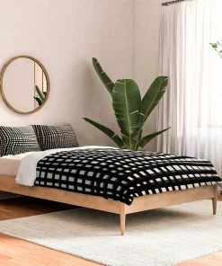 DYD HAND DRAWN GRID DUVET / COMFORTER