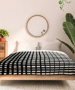 DYD HAND DRAWN GRID DUVET / COMFORTER