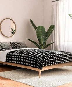 DYD HAND DRAWN GRID DUVET / COMFORTER