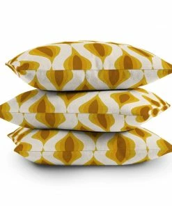 DYD YELLOW ORNAMENTS