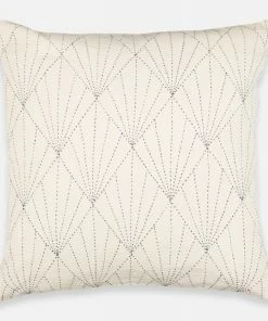 AN WHITE ARRAY STITCH THROW PILLOW BOHO