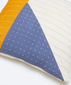 AN BOHO GOLD ASHA THROW PILLOWS (INDIA)