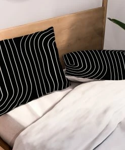 DYD MINIMAL LINE CURVATURE BLACK PILLOW SHAMS