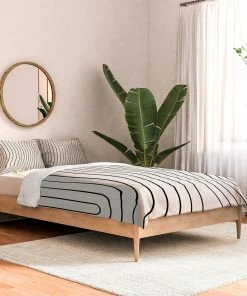 DYD BLACK MINIMAL LINE CURVATURE WHITE DUVET / COMFORTER