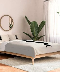 DYD BLACK MINIMAL MOON PHASES WHITE DUVET / COMFORTER