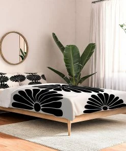 DYD BLACK RETRO DAISY I DUVET / COMFORTER