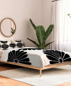 DYD BLACK RETRO DAISY I DUVET / COMFORTER