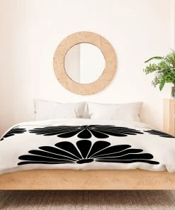 DYD BLACK RETRO DAISY I DUVET / COMFORTER