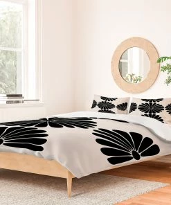 DYD BLACK RETRO DAISY I DUVET / COMFORTER