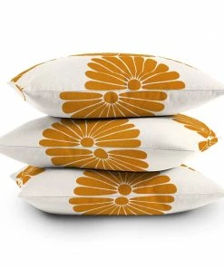 DYD BLACK RETRO DAISY THORW PILLOW