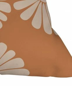 DYD RETRO DAISY THROW PILLOW BLACK