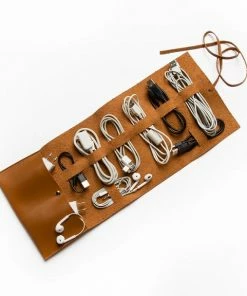 BK VEGAN LEATHER TRAVEL CORD ROLL