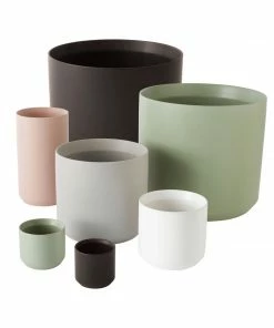 AD KENDALL WHITE POT FLORA