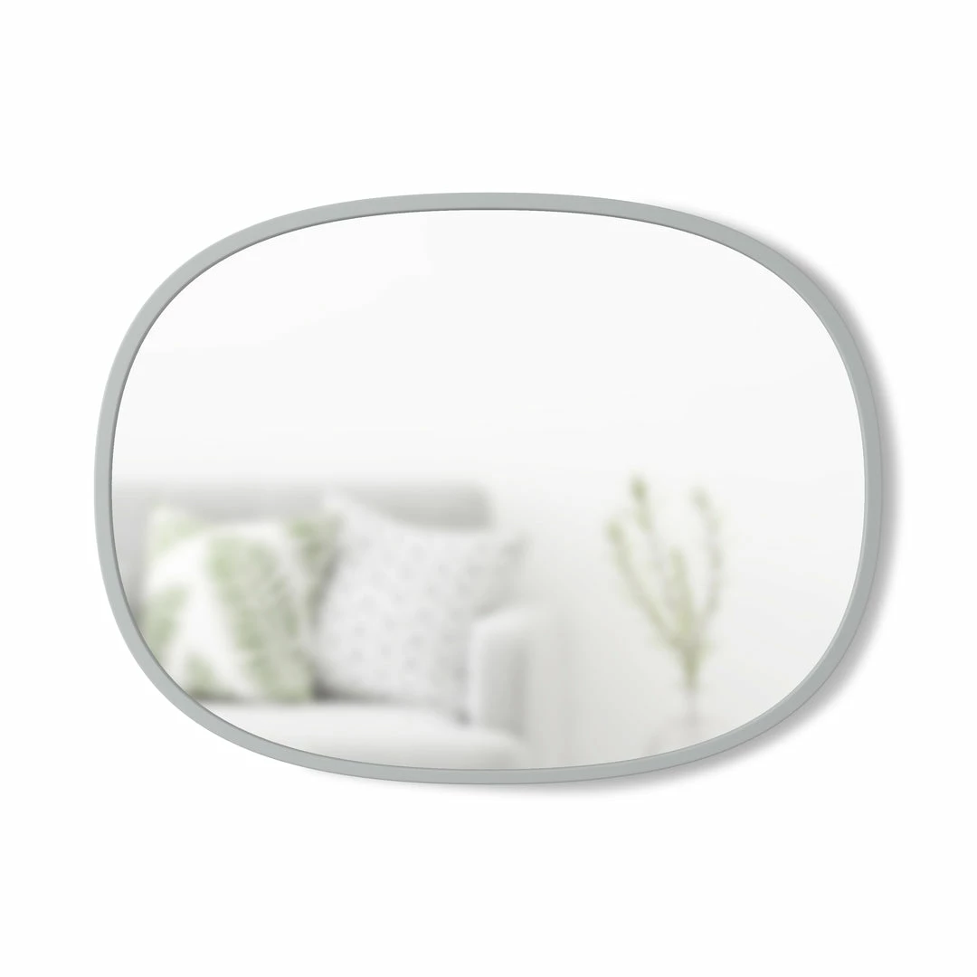 UMD BLACK HUB OVAL MIRROR 6 UMD BLACK HUB OVAL MIRROR