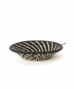 SW BLACK SATA CREAM SPIRALS 10" BASKET (RWANDA)